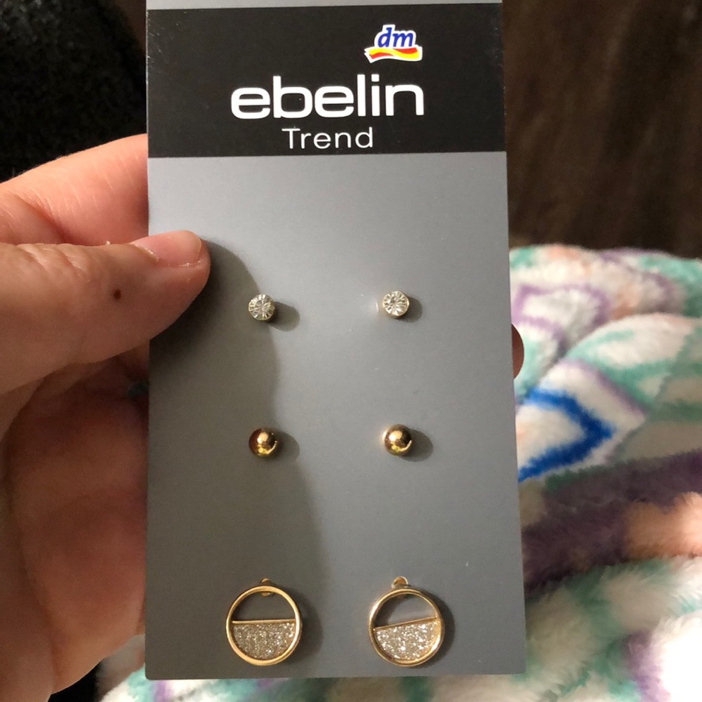 Stud Earrings Set